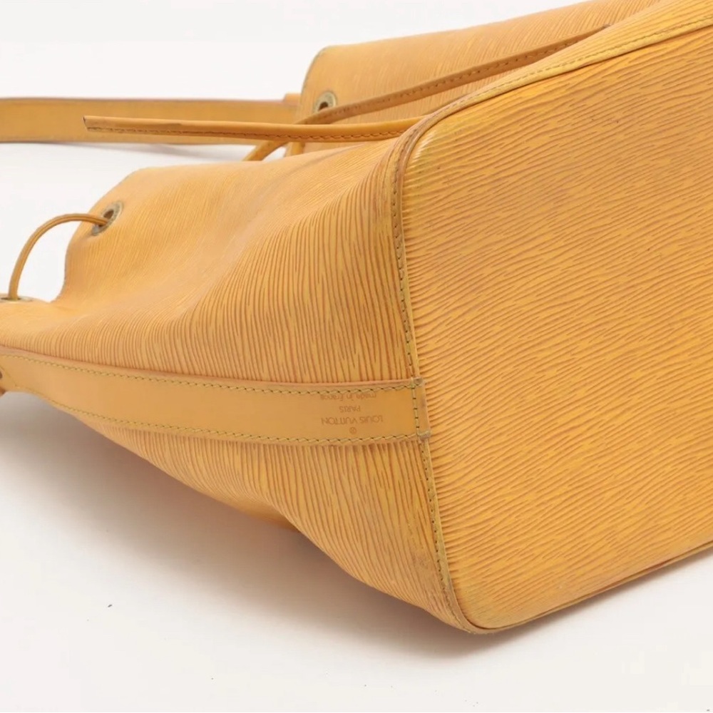 Louis Vuitton Petit Noe Epi Tassili Yellow Shoulder Bucket Bag M44109 - Picture 4 of 12